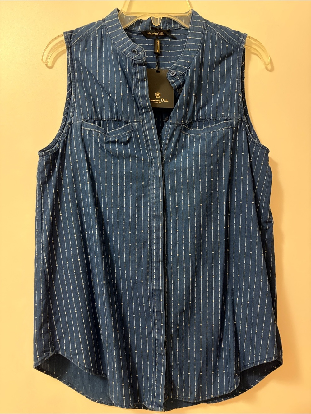 Massimo Dutti Blue Pinstripe Sleeveless Button-Front top size 4